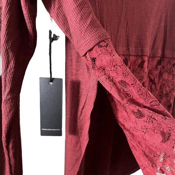 Forever 21 Burgundy Lace Cutout Long Sleeved Knit Top - Picture 4 of 5